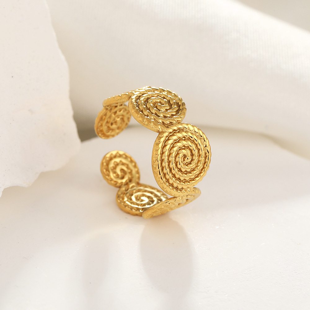 18k gold circle