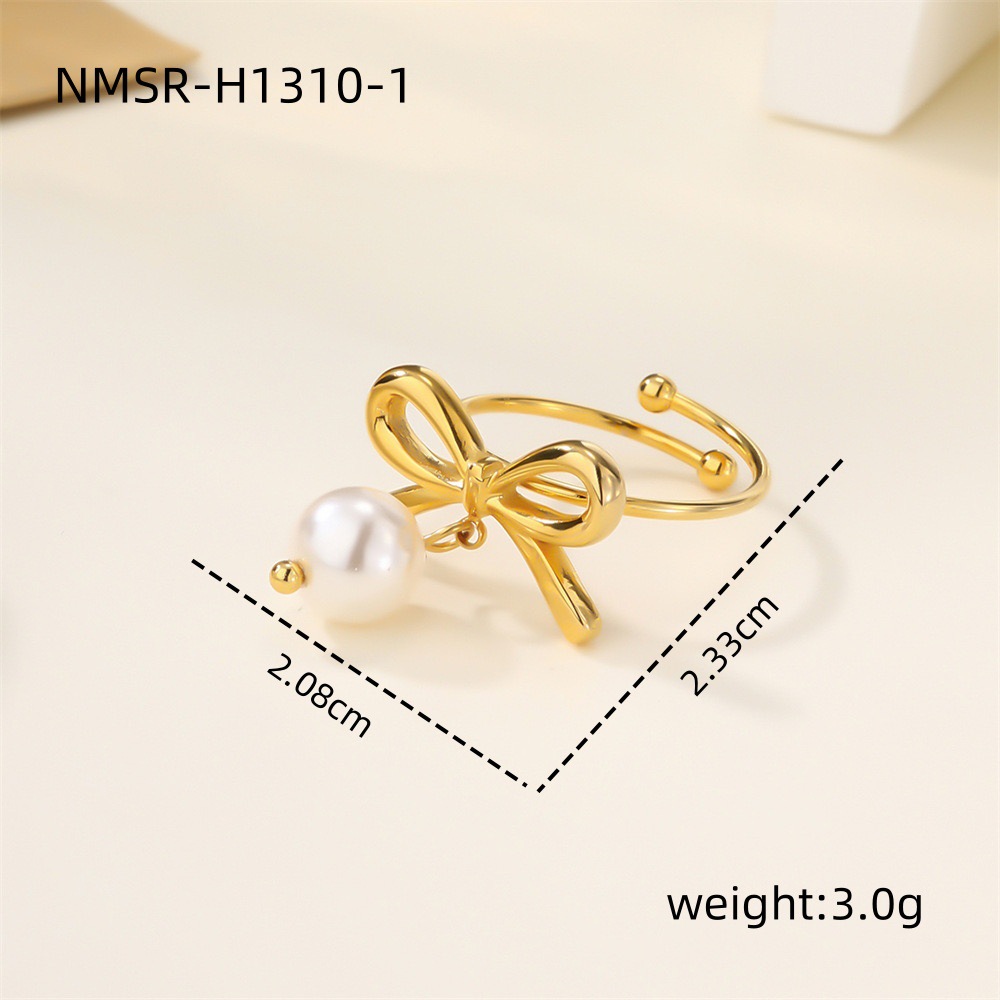 Butterfly pearl ring