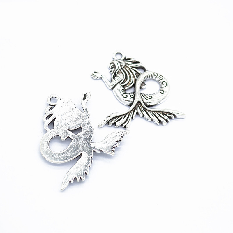 2:antique silver color