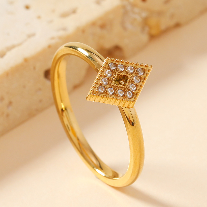 Diamond-set diamond ring