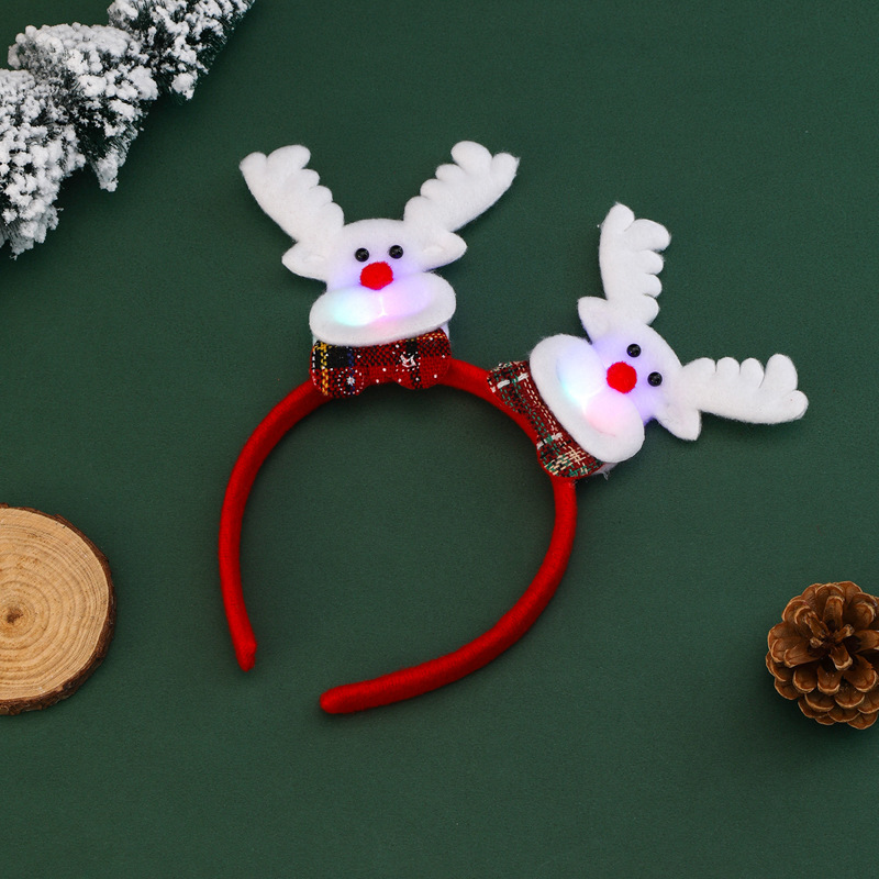 3:christmas reindeer