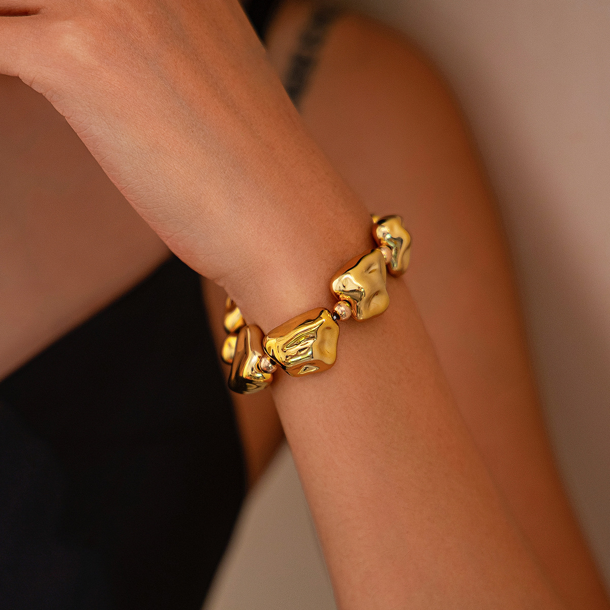 03 Gold bracelet