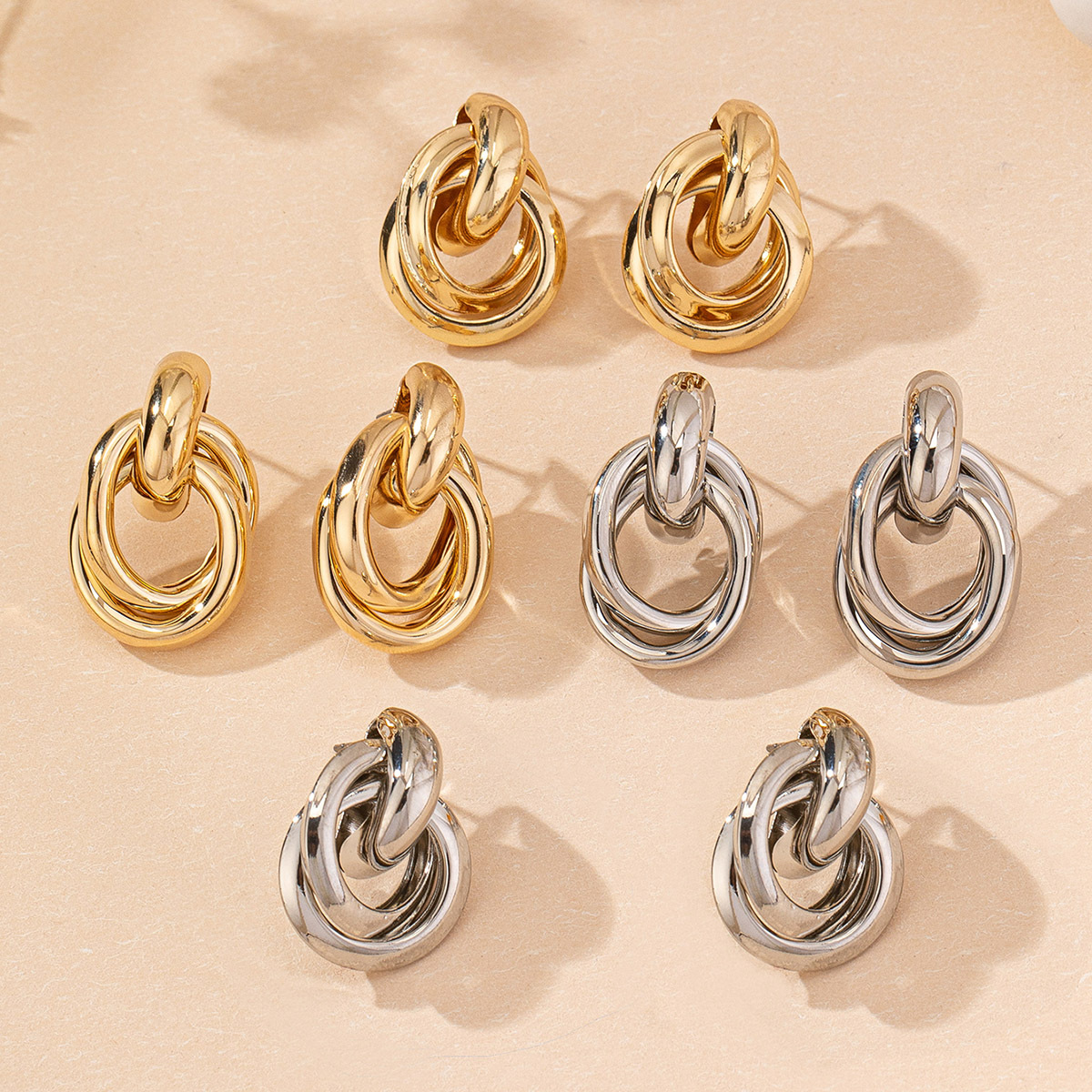 7:Gold and silver round oval earrings 4-piece set