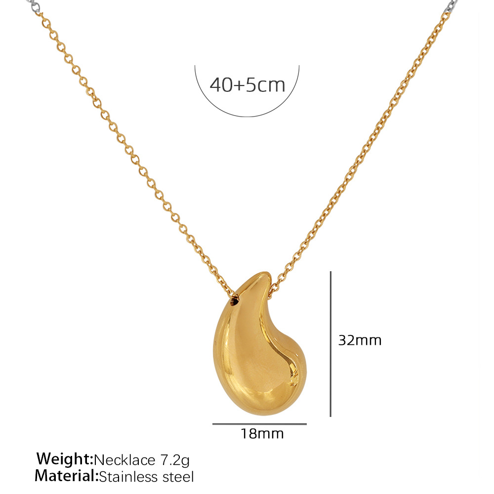 XL82 gold necklace