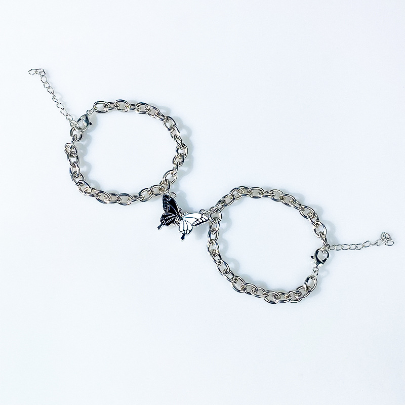 (steel color) o-shaped chain [black butterfly   white butterfly]