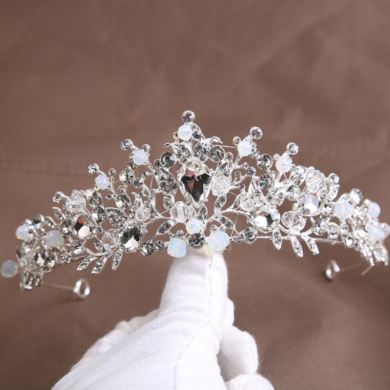 Silver white diamond crown