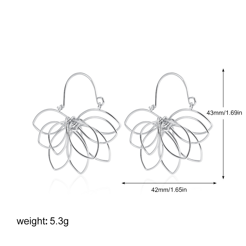 Silver flower earrings t102_2