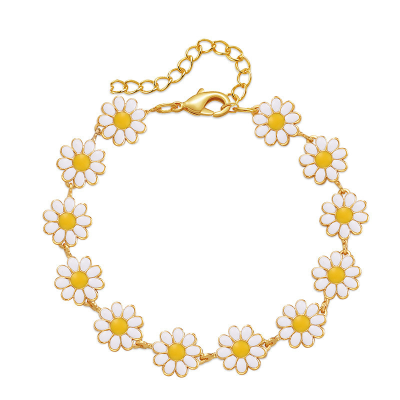 White Daisy Bracelet