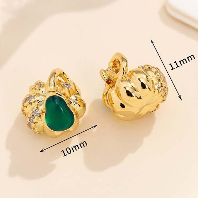 37 gold pumpkin with green zirconium pendant