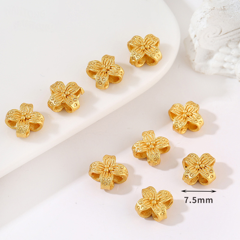 5 four-leaf flower spacer beads 7.5mm