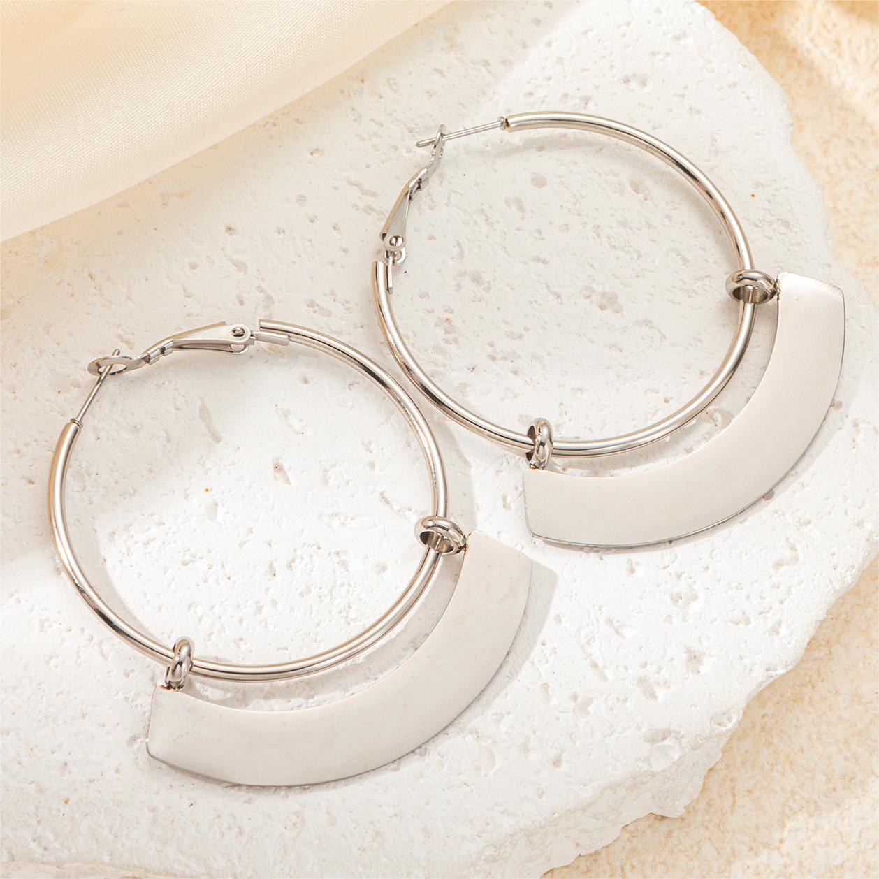 Silver curved flat piece-earrings