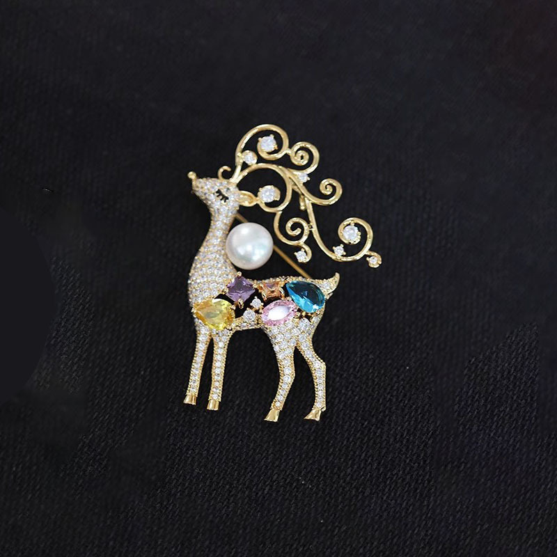 Golden colored deer (Pearl)