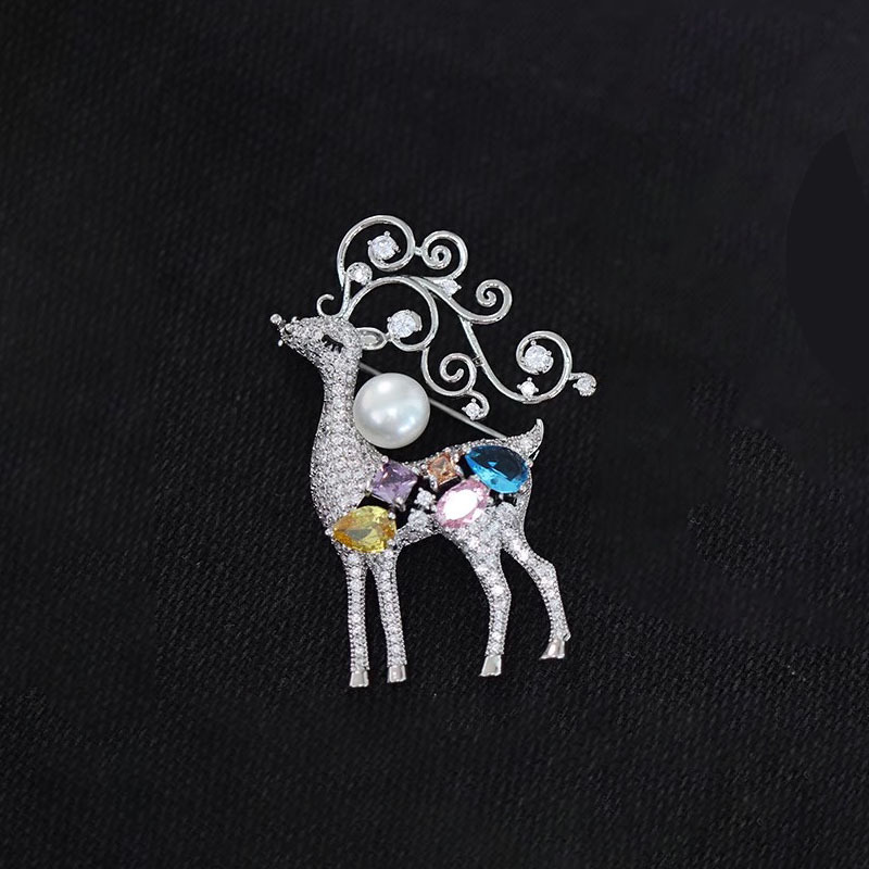 Silver colorful deer (Pearl)