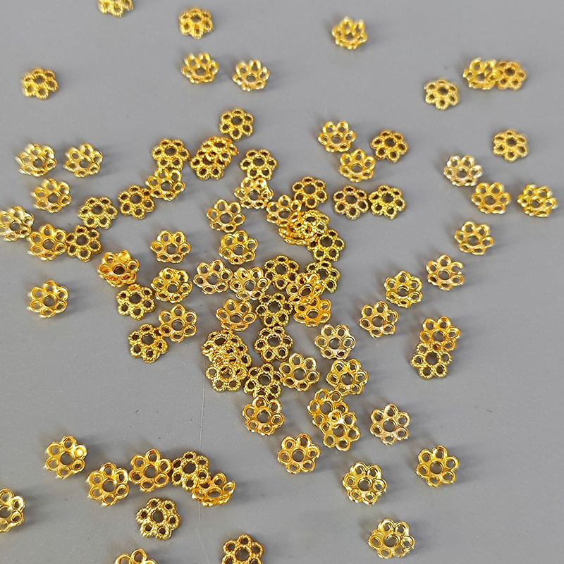 6mm pattern flower holder gold