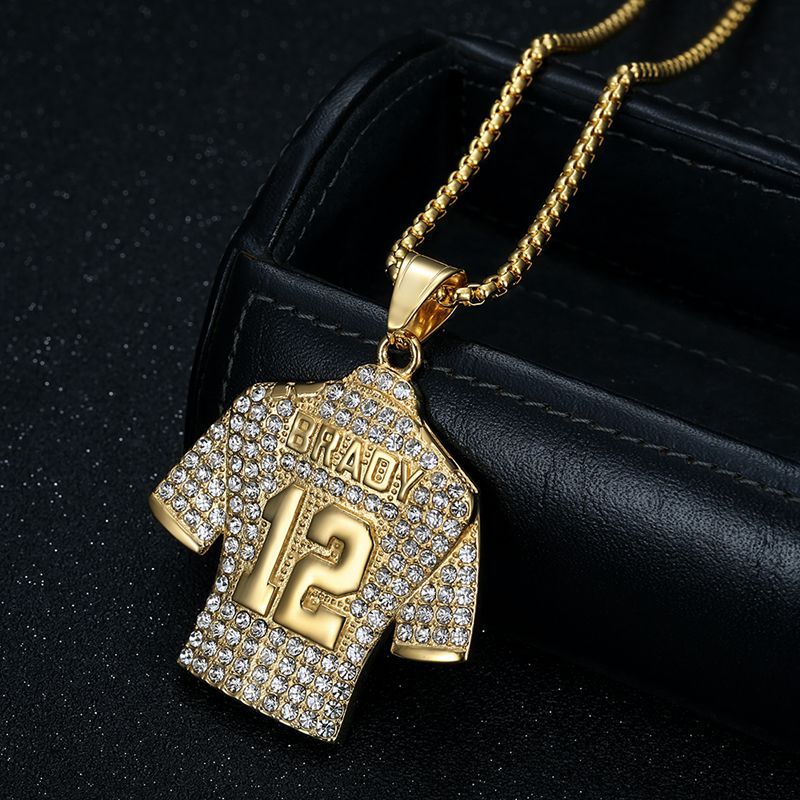 Gold single pendant