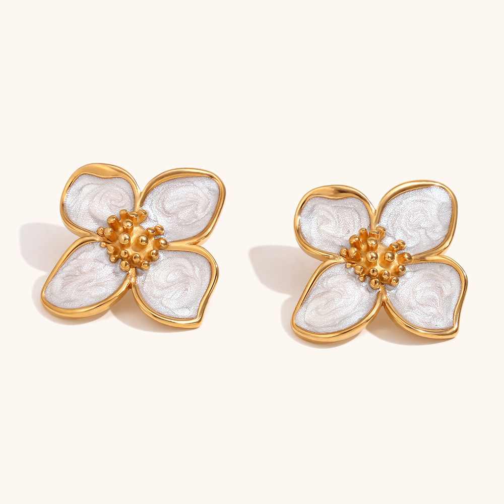 White flower earrings-gold