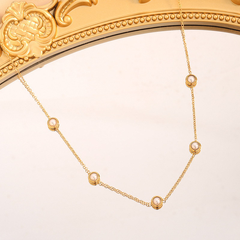 81165 white pearl necklace gold