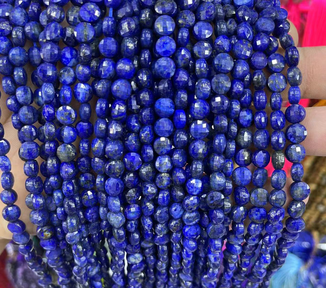 Natural lapis lazuli