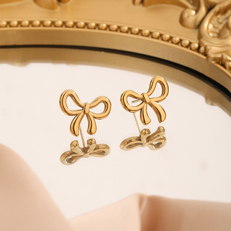 5542 Beaded Bow Stud Earrings Gold