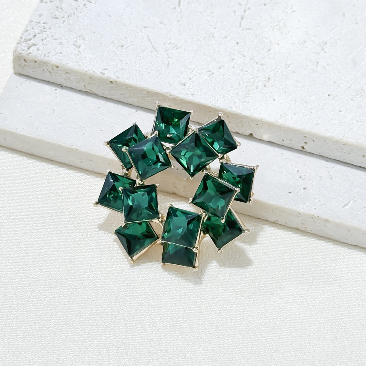 16k gold green double layer ring brooch