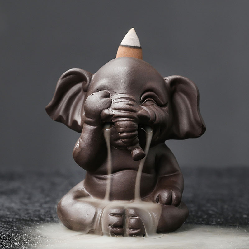 Little elephant/not looking at