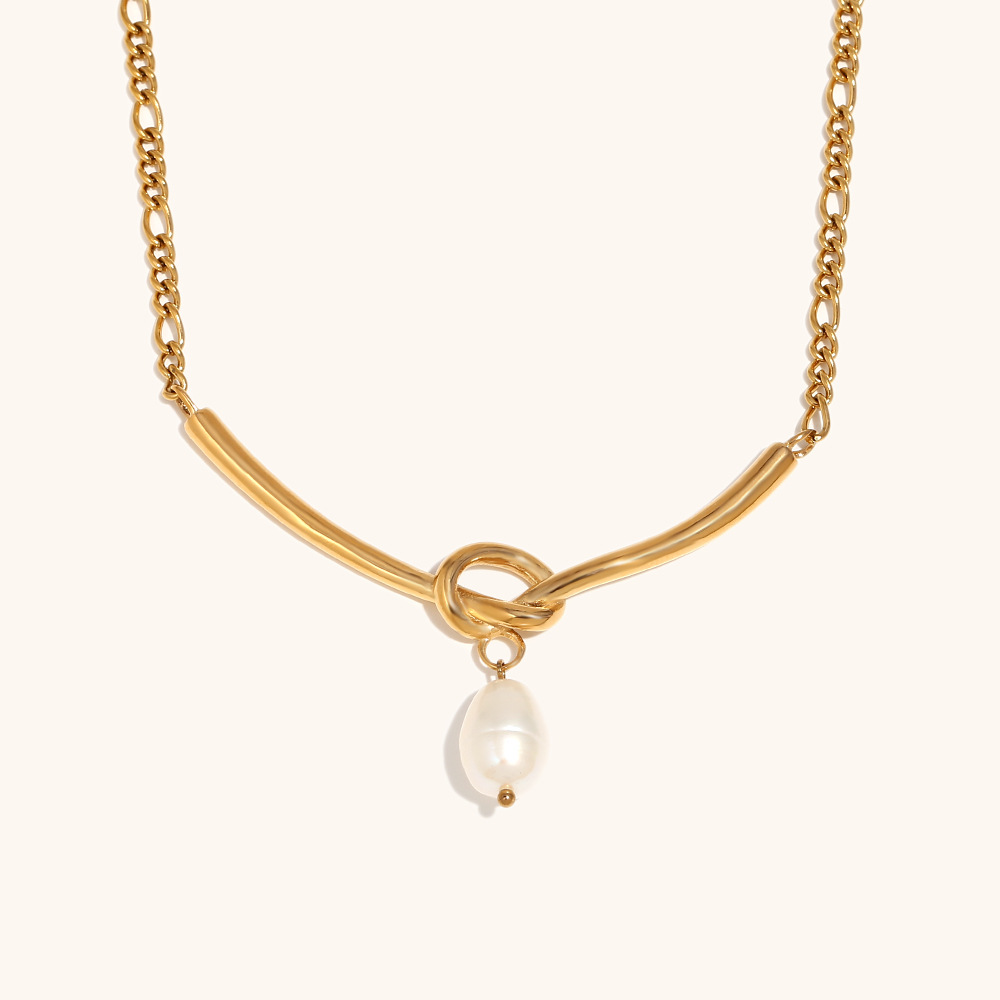 V-shaped knotted ferrero chain pearl pendant necklace-gold