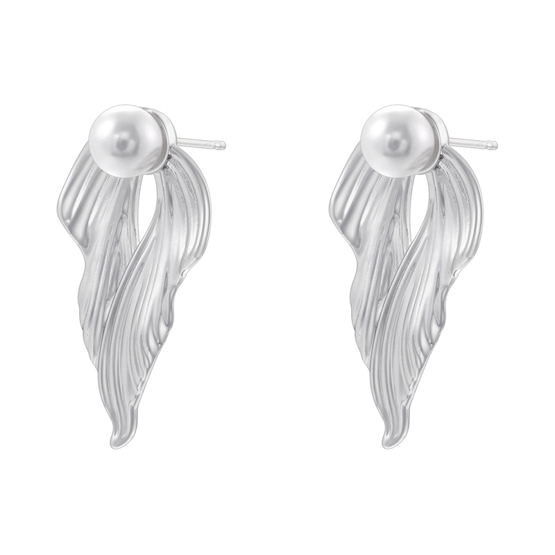 Ve1544 white gold fishtail earrings 1 pair