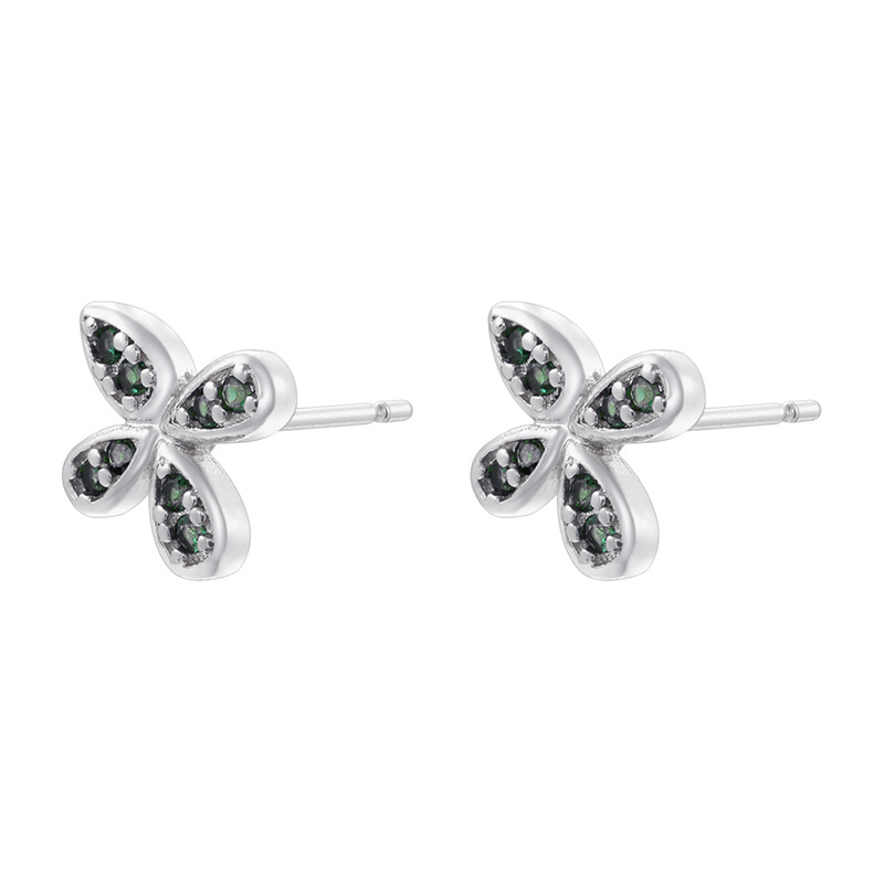 1 pair of white gold green diamonds