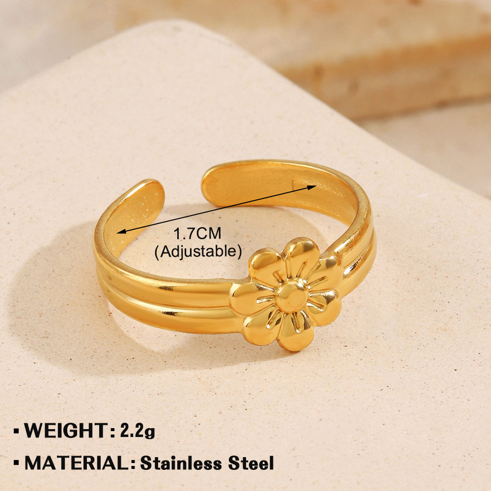 Golden flower ring