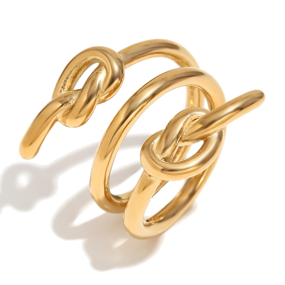 Three-layer knotted ring-gold