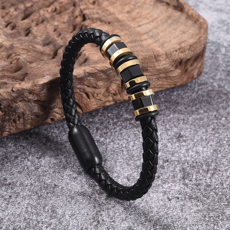 Black + gold 20.5cm