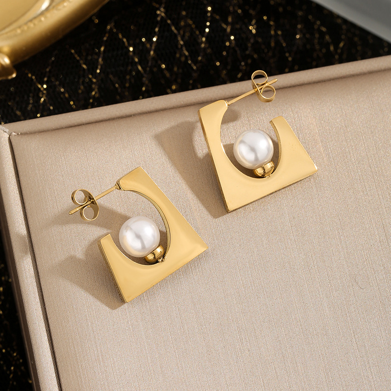 5683 square pearl earrings gold