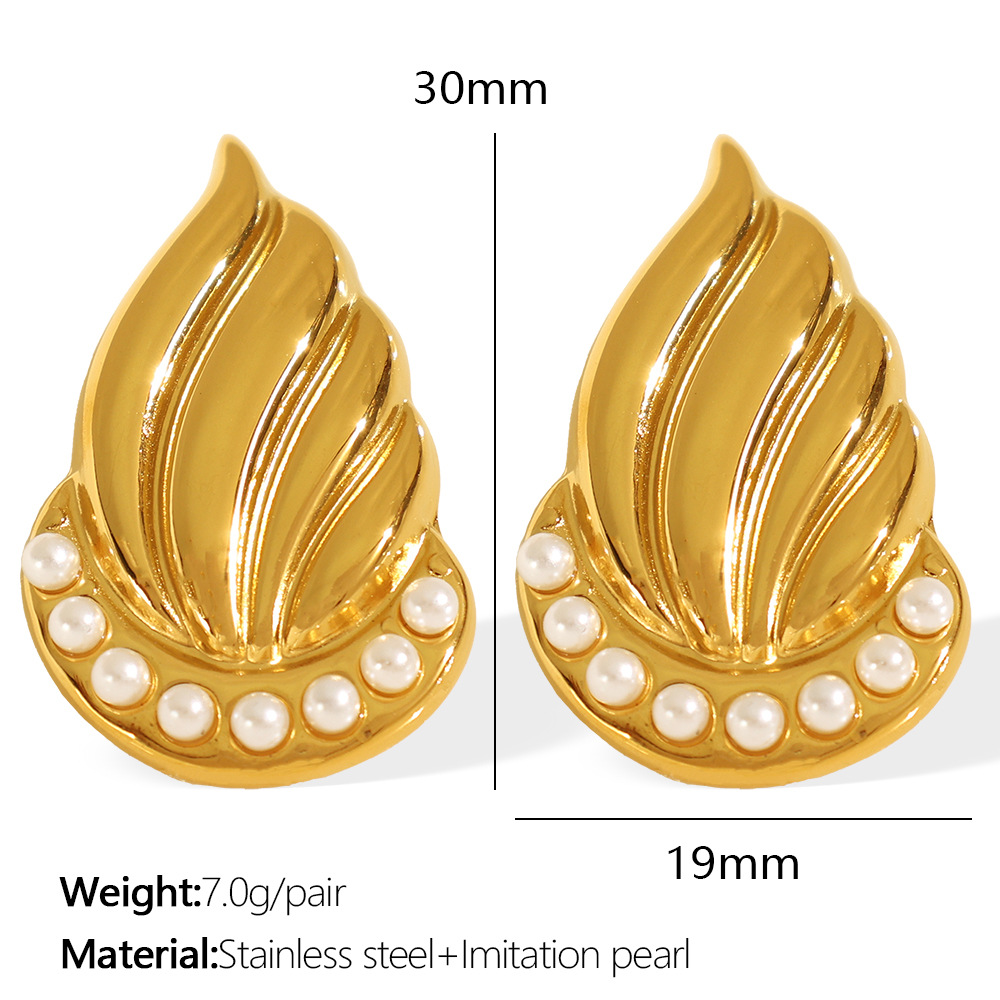 Eh812 white bead gold earrings