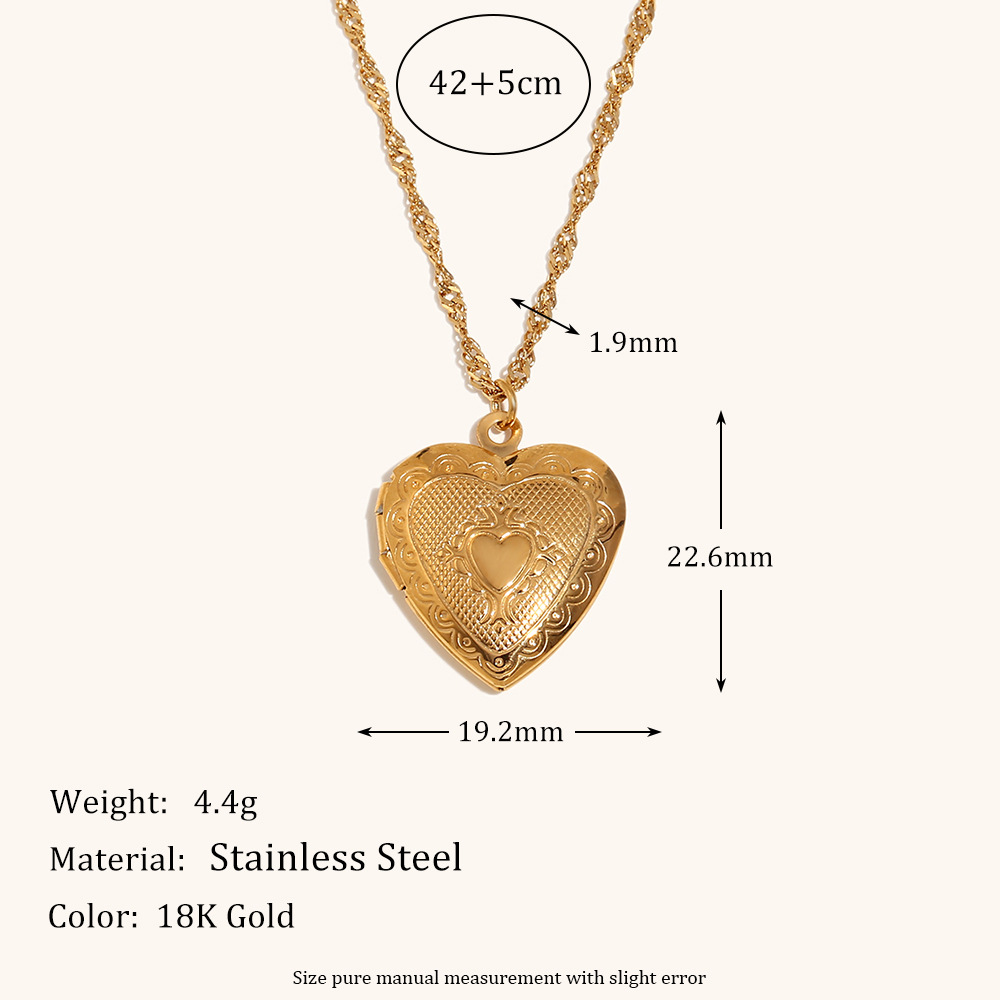 Holy cup love plaid photo box pendant necklace-gold