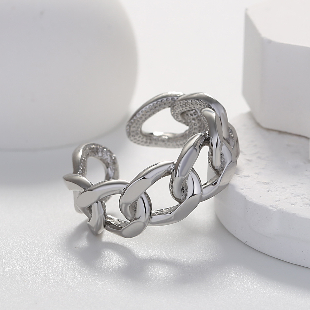 Cuban chain link ring (white gold)