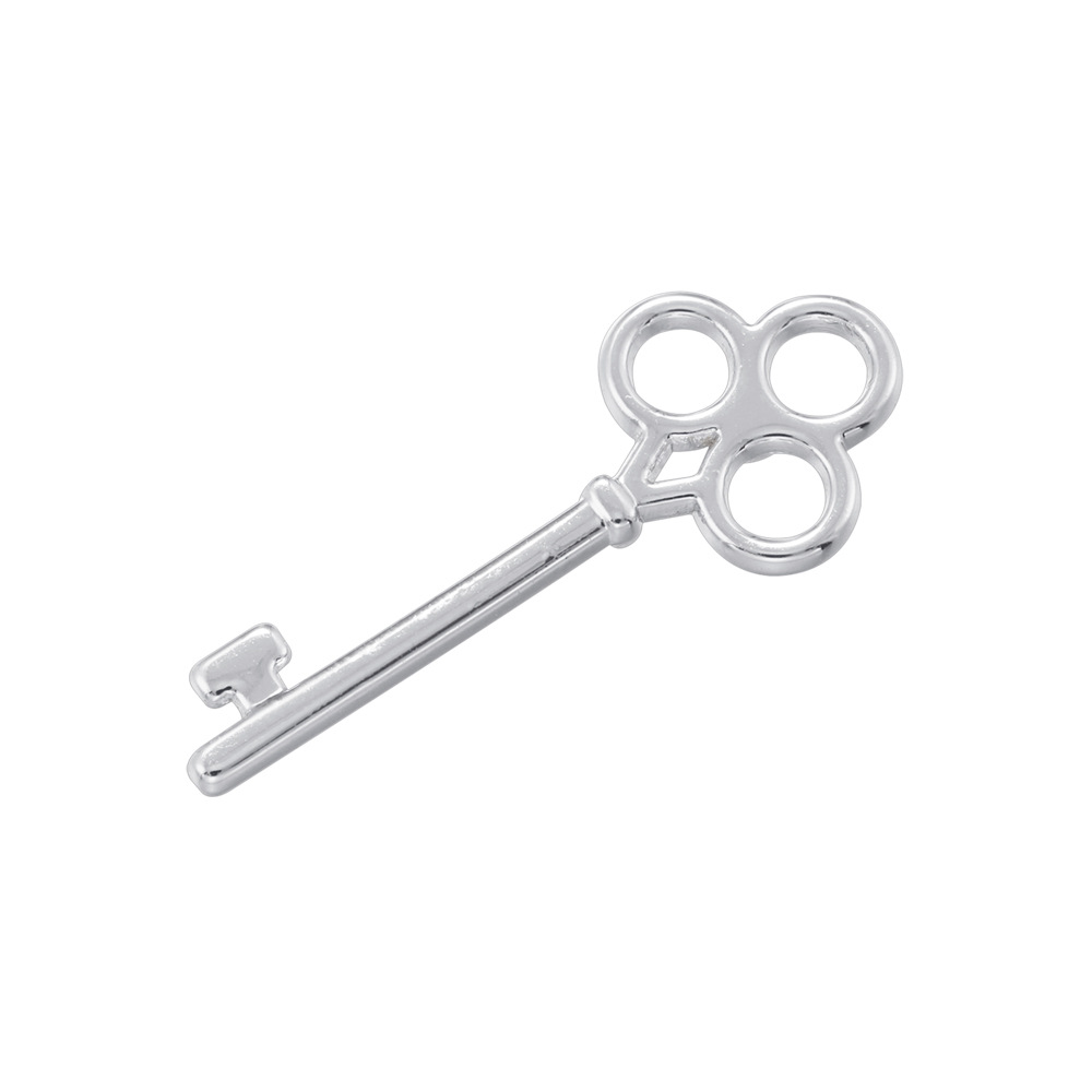 Vd1674 white gold clover key