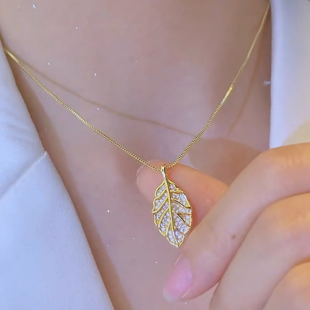 Golden branches and jade leaf necklace (gold color) with chain