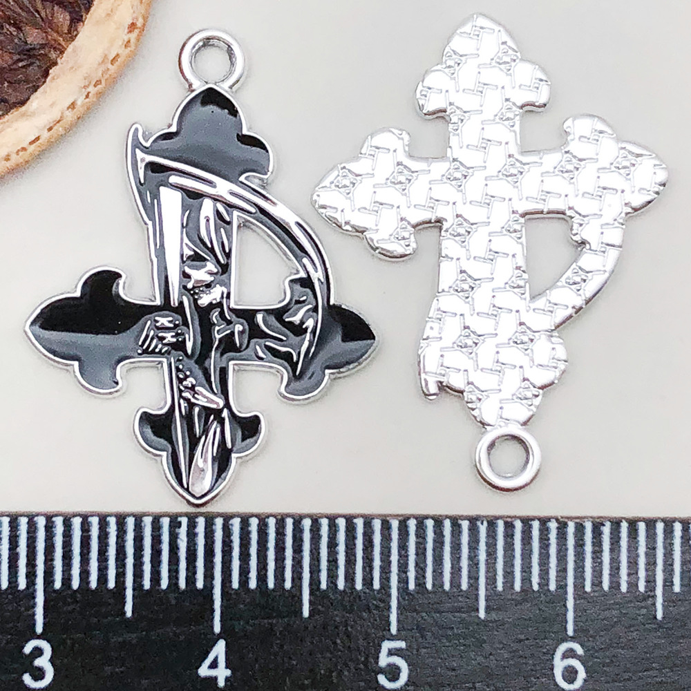 1 black dripping oil halloween cross sickle 28*21mm-1.5g-19385