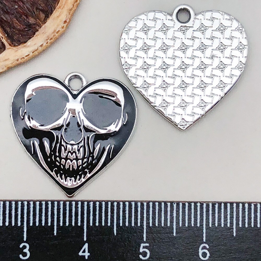 1 black dripping oil halloween love skull 21*22mm-2.6g-19386