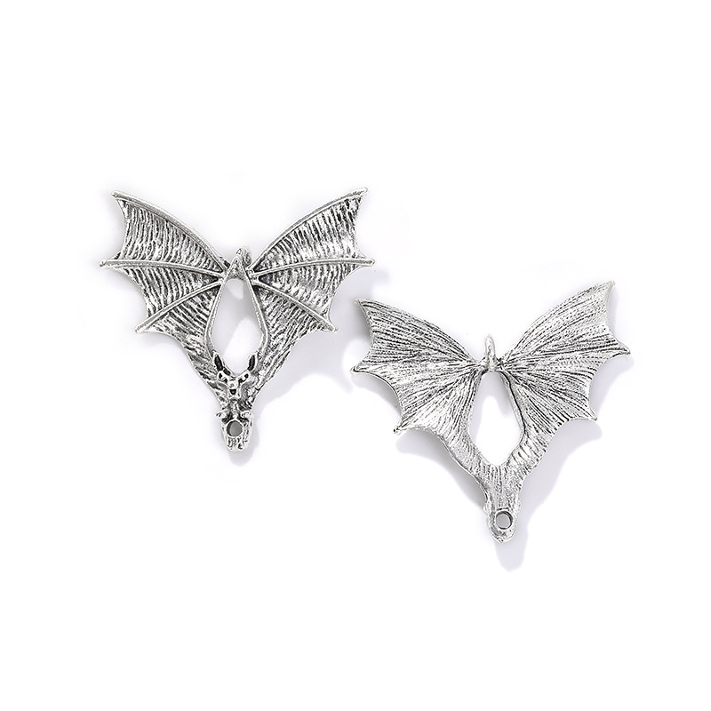 Antique silver bat 39×38mm5.3g