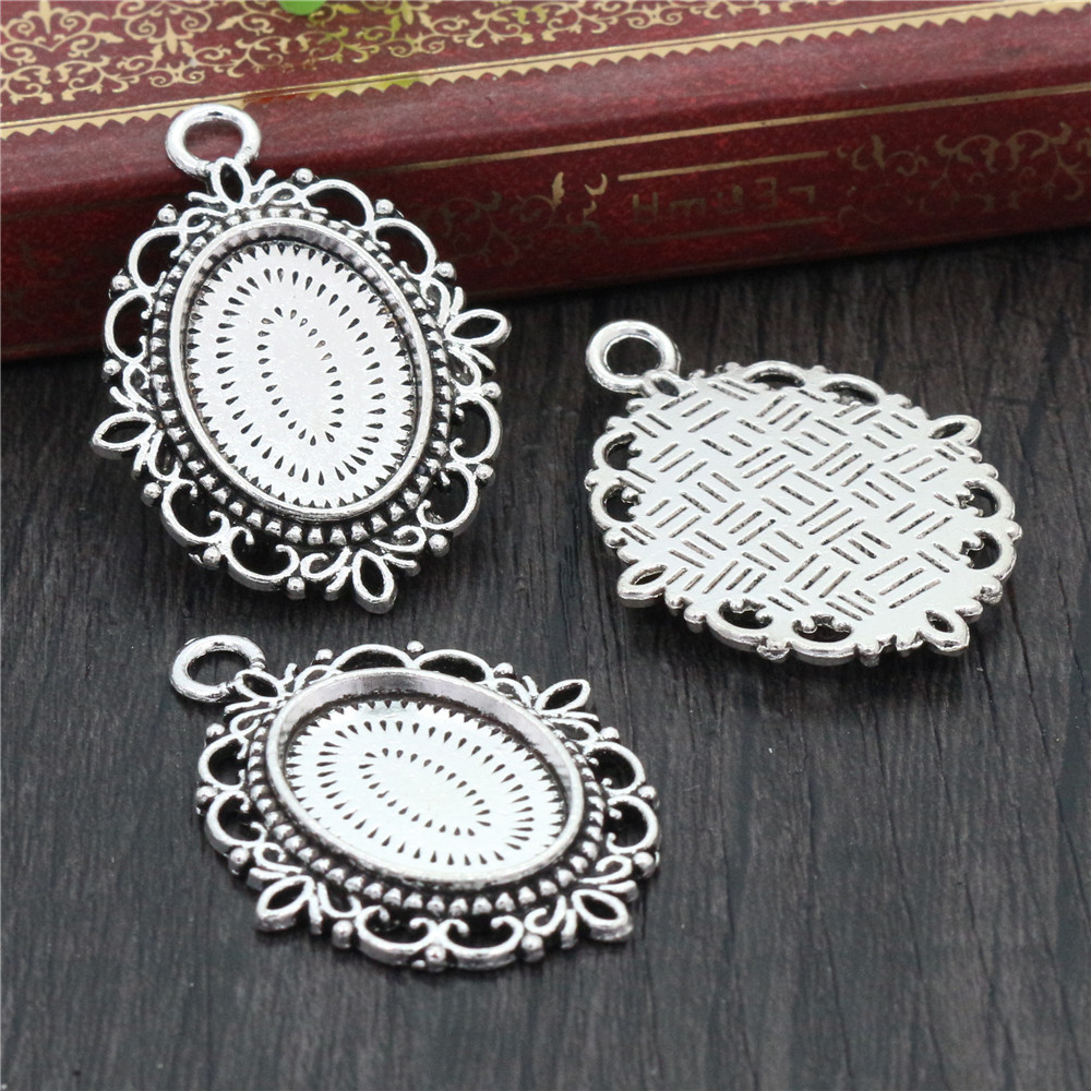 antique silver color