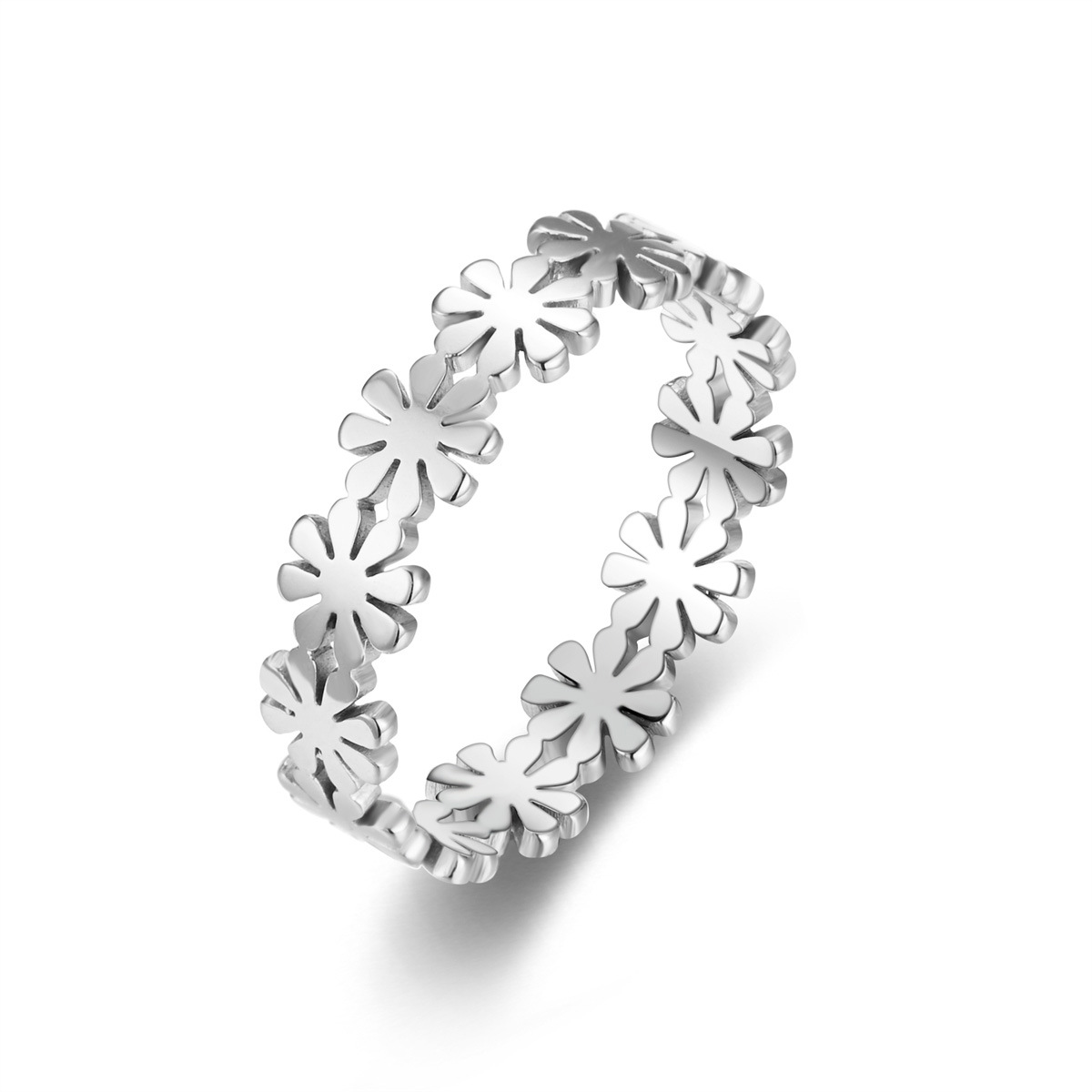 Six-petal flower ring in steel