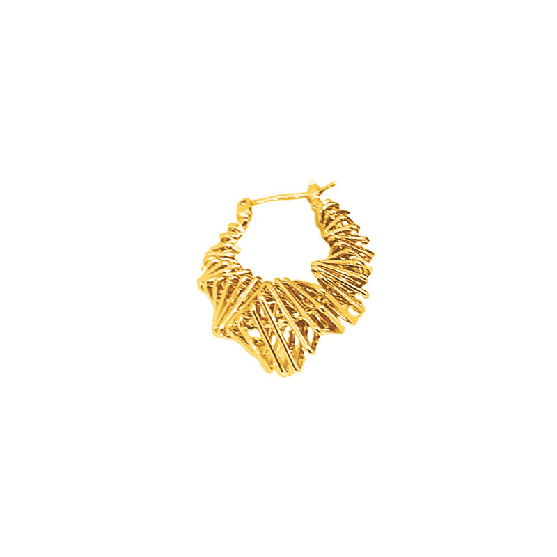 A gold irregular triangular fold circle ear buckle