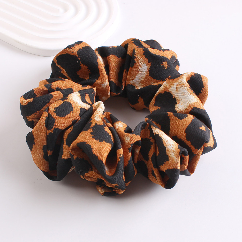 Ginger leopard print hair tie