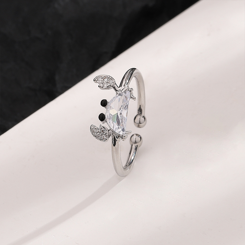 White Gold zircon crab ring