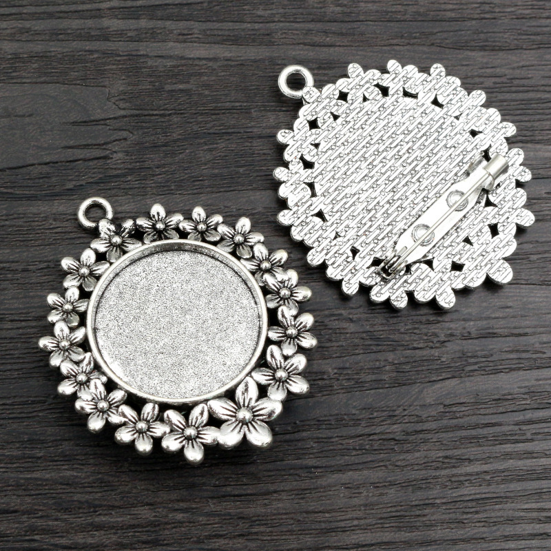 antique silver color