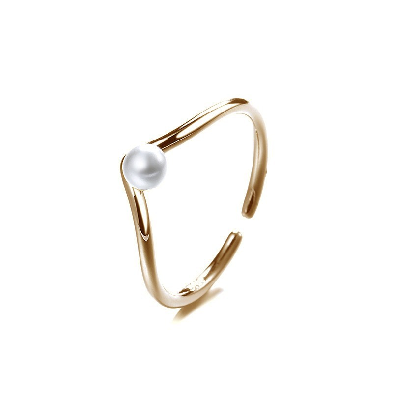 Gold V-shaped Pearl Ring