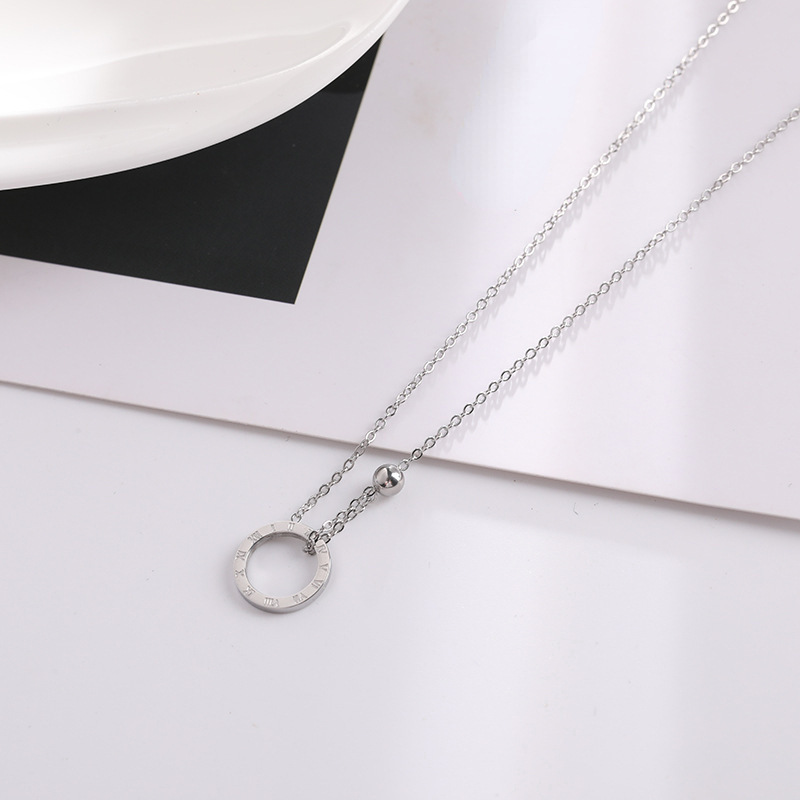 B84 Roman Numeral Round Necklace Silver