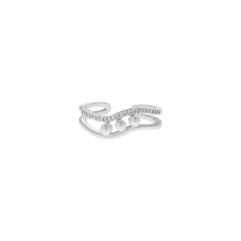 White Gold irregular pearl ring