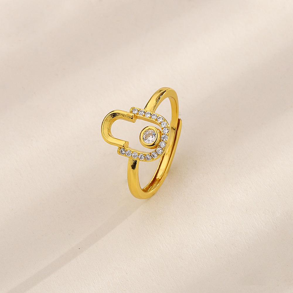 Yellow gold U-shaped flash diamond ring